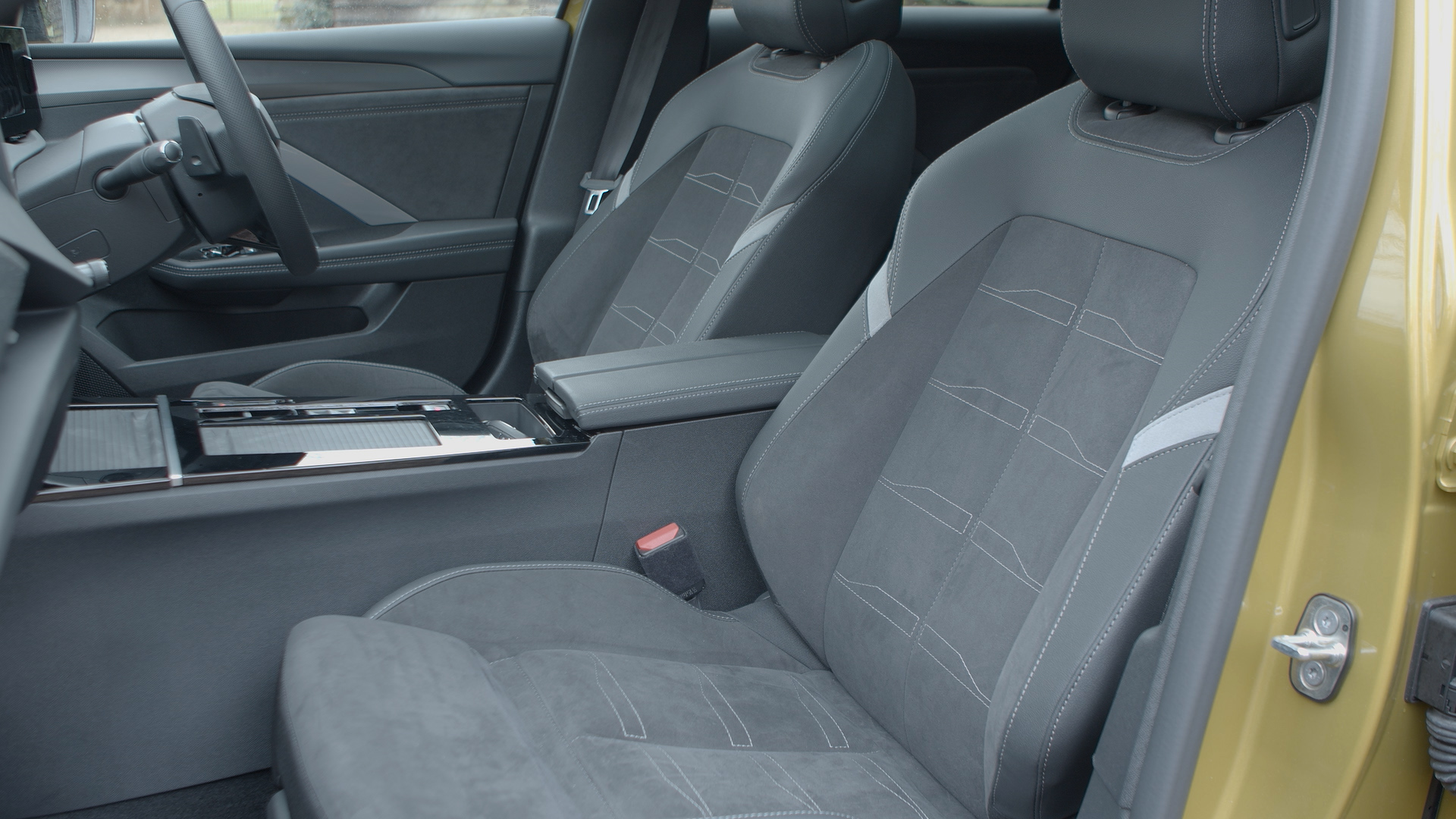 1.6 Plug-in Hybrid Ultimate 5dr Auto